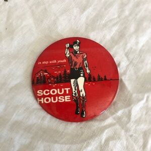 Vtg Scout House Red Pinback Button
